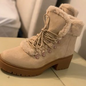 A New Day Women's Betsy Faux Fur Hiking Boots. NWT